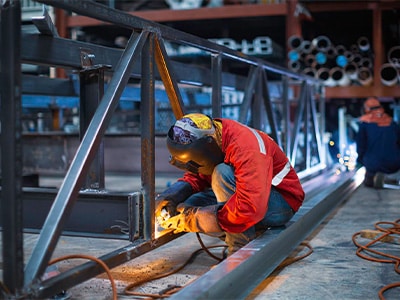 Cuál es el uso que se les da a las pletinas de acero en las industrias