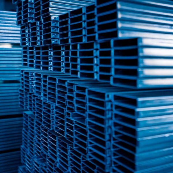 Pletinas de acero: tipos, usos y técnicas para su corte correcto